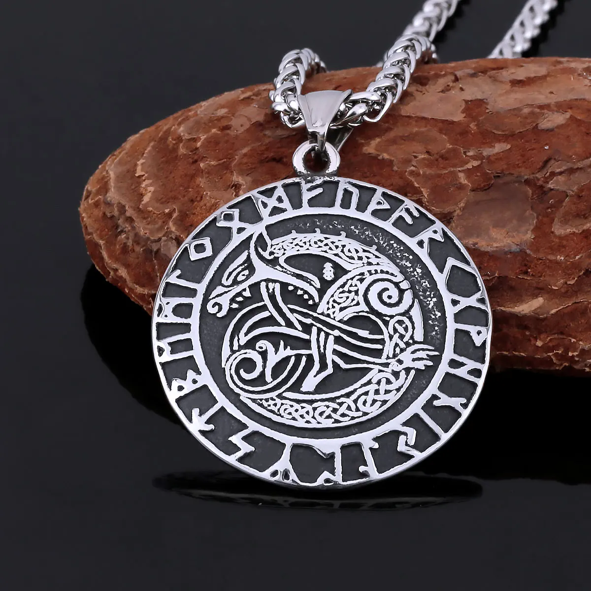 

Dragon Odin Rune Stainless Steel Men's Viking Necklace Vintage Men's Amulet Hip Hop Pendant Necklace Jewelry Gift Wholesale