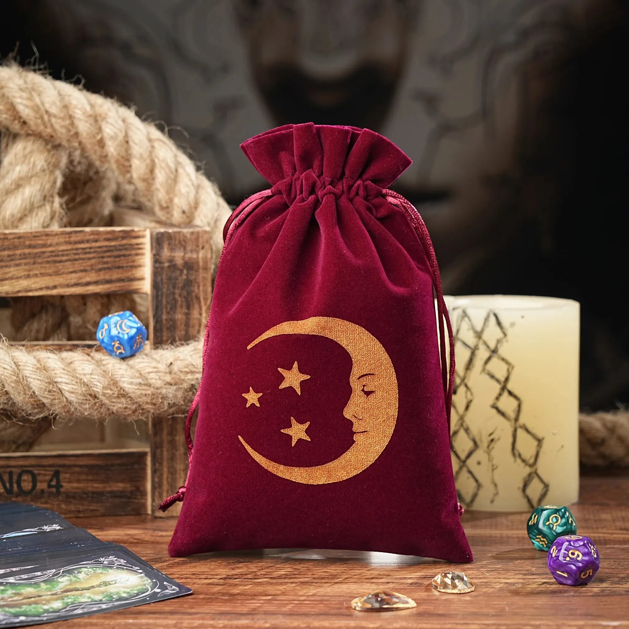 

Бархатный мешочек для карт Таро