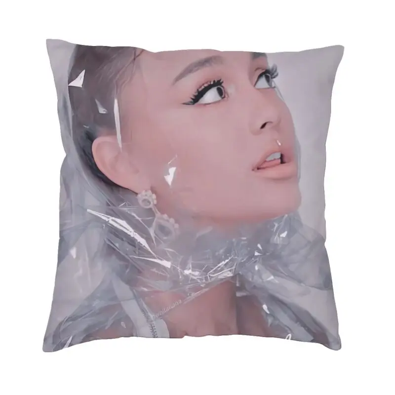 

Роскошный бархатный чехол для дивана с принтом Love Ariana Grande