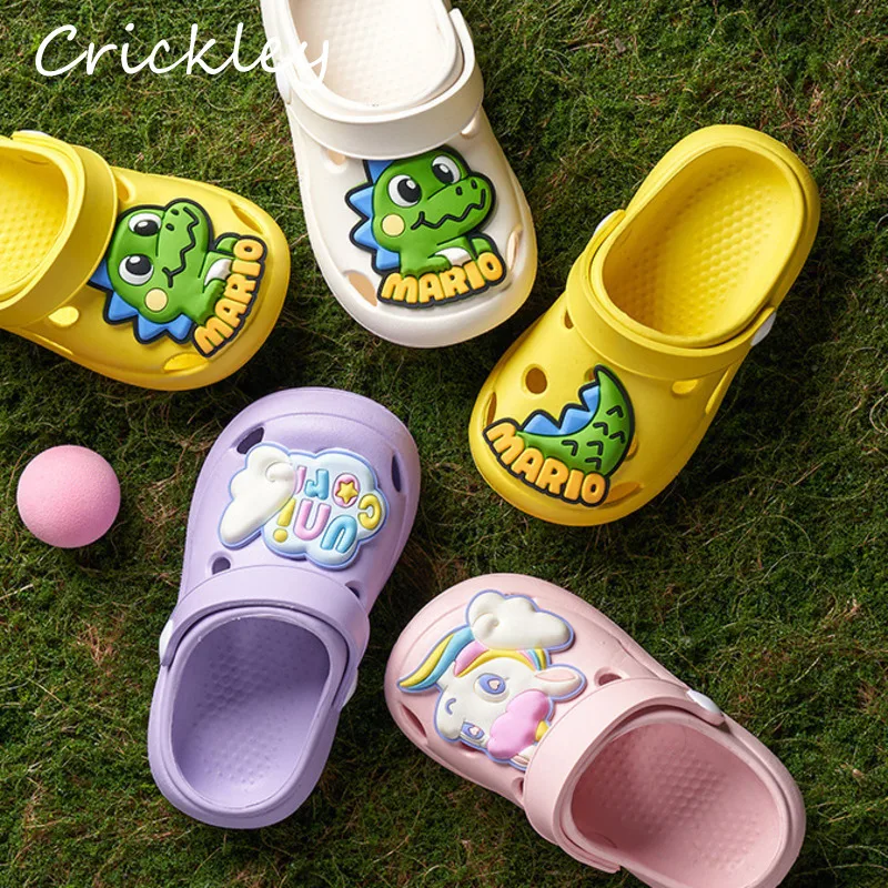 

2023 Cartoon Kids Beach Slippers Summer Unicorn Dinosaur Boys Girls Clogs Shoes EVA Soft Bottom Toddler Children Slippers