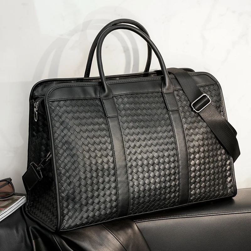 Trendy New Large Capacity Handbag For Men And Women Luxury Brand Design Business Casual Black Woven Boarding Travel Bag 214