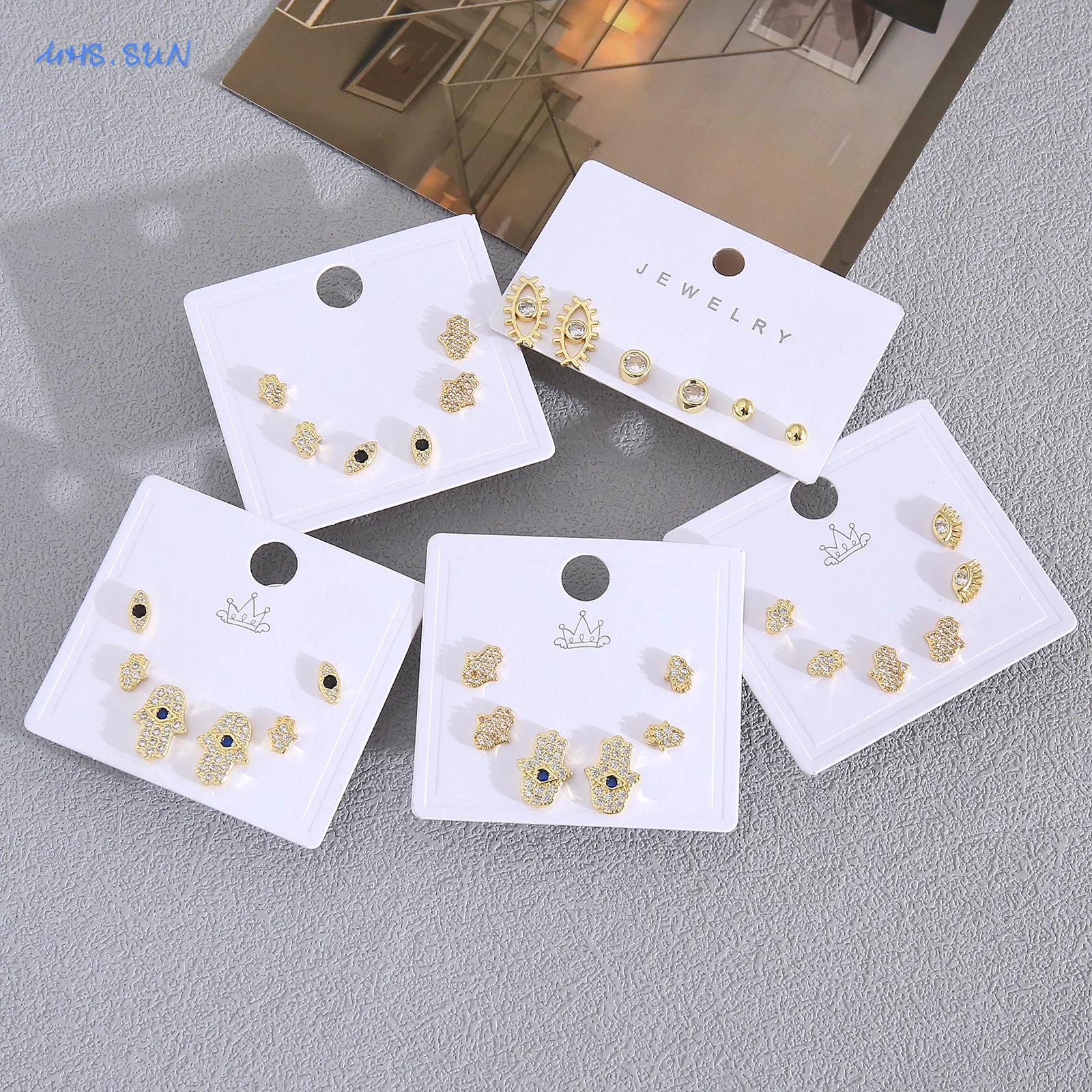 MHS.SUN 3 пары серег-гвоздиков с цирконием Фатима Хамса набор позолоченных