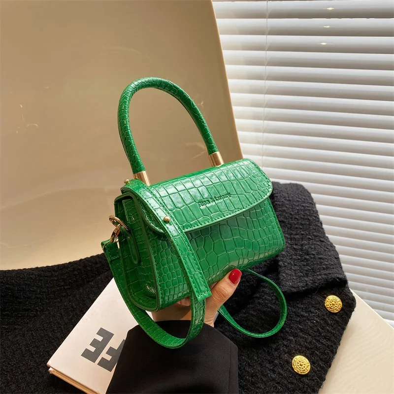 

Женская сумка кросс-боди с крокодиловым узором, 2023