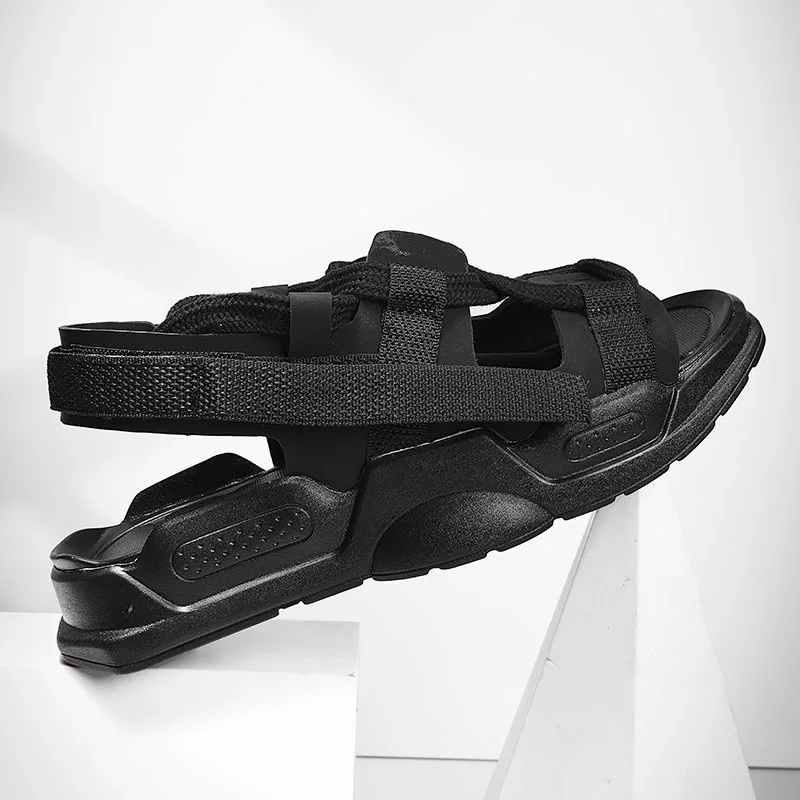 

2023 New Summer Sandals Men Fashion Cross Strap Roman Sandals Summer Breathable Beach Shoes Comfortable Soft Men Casual Shoes