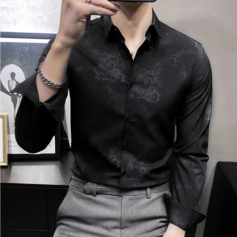 

[Мужская рубашка] Новинка весна-лето индивидуальная Мужская модная повседневная Высококачественная рубашка на пуговицах с длинными рукавами и темным принтом