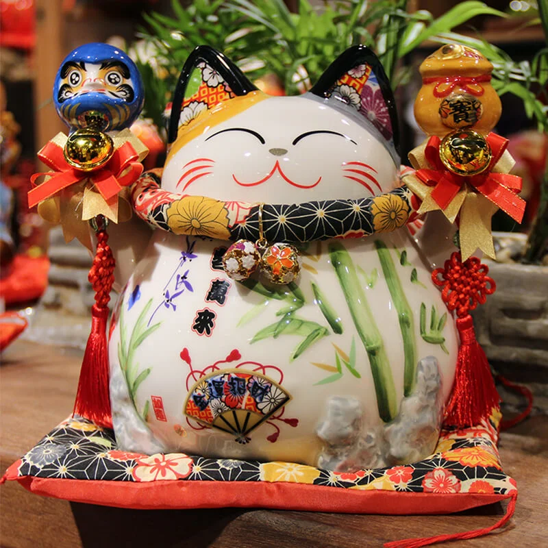 

inch 8 Japanese Ceramic Lucky Cat Maneki Neko with Daruma Fortune Cat FengShui Crafts Money Box Home Desktop Decoration Gift