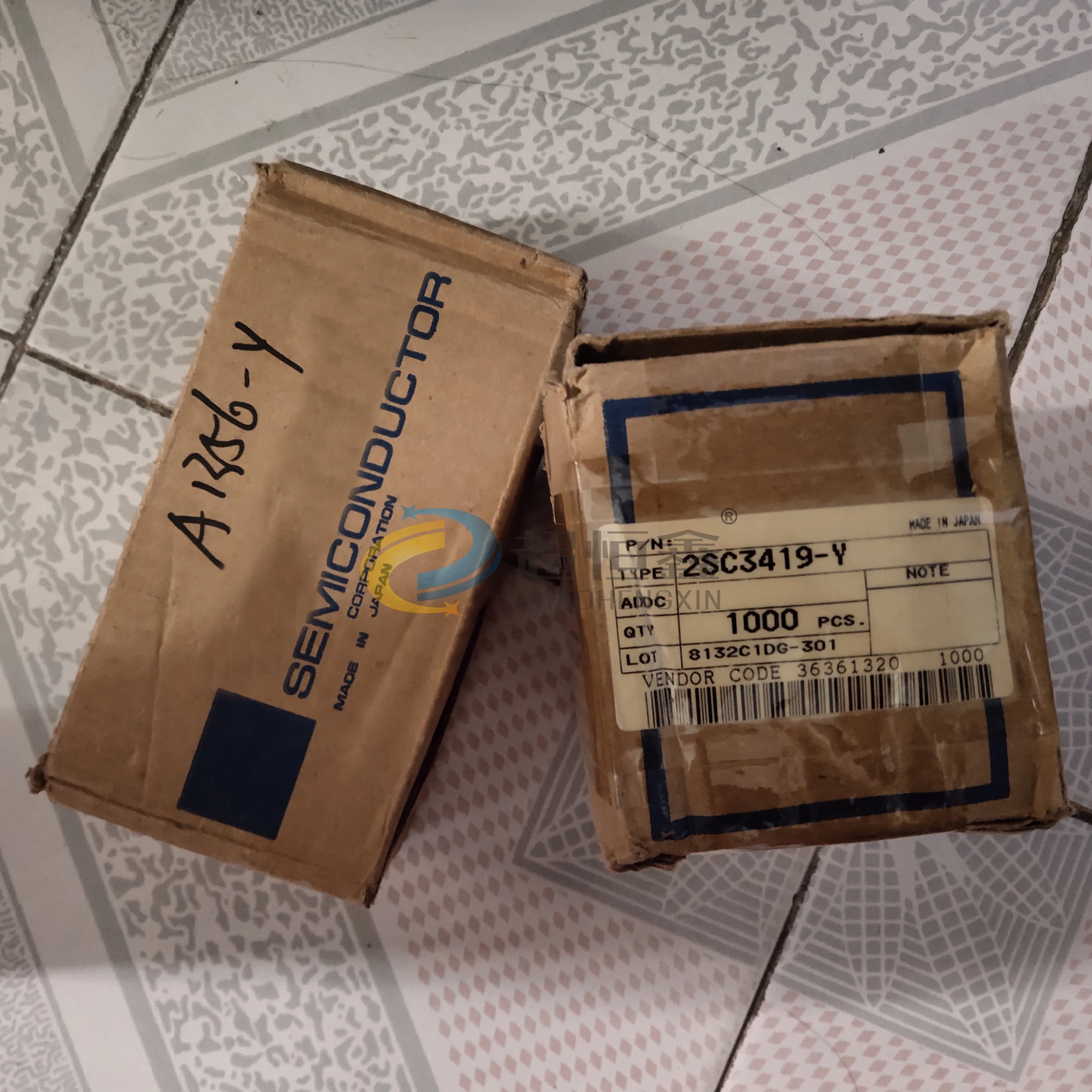 100% оригинальный японский TOS 2SC3419 C3419 Y TO-126F, продается от 1 шт. Не магнитные медные ножки, есть в наличии, настоящие фотографии товара.