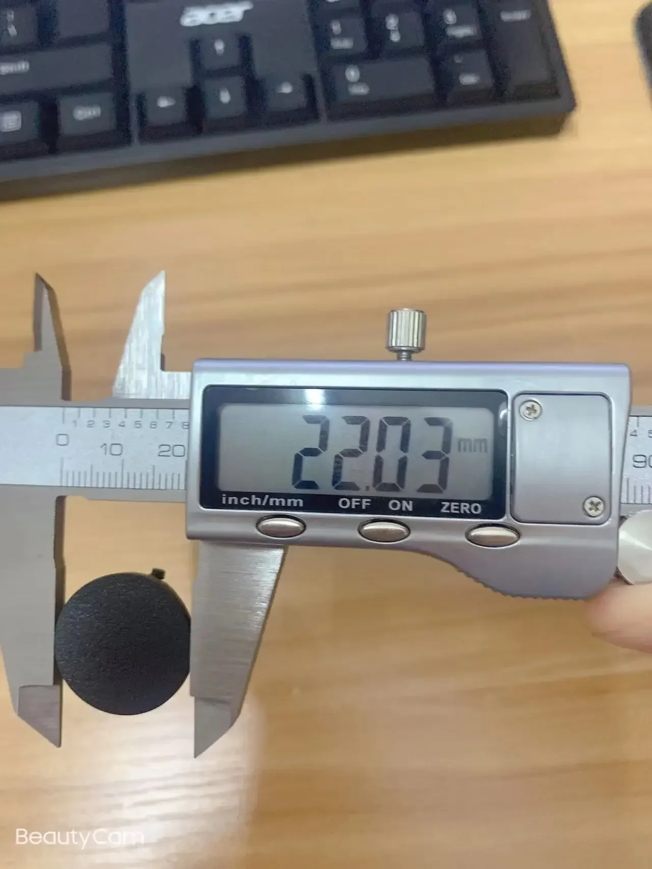 

1 шт., внутренняя ручка двери, черная крышка, внутренняя ручка, винт с маленьким отверстием, декоративная крышка для Ford New Fiesta Focus Ecosport