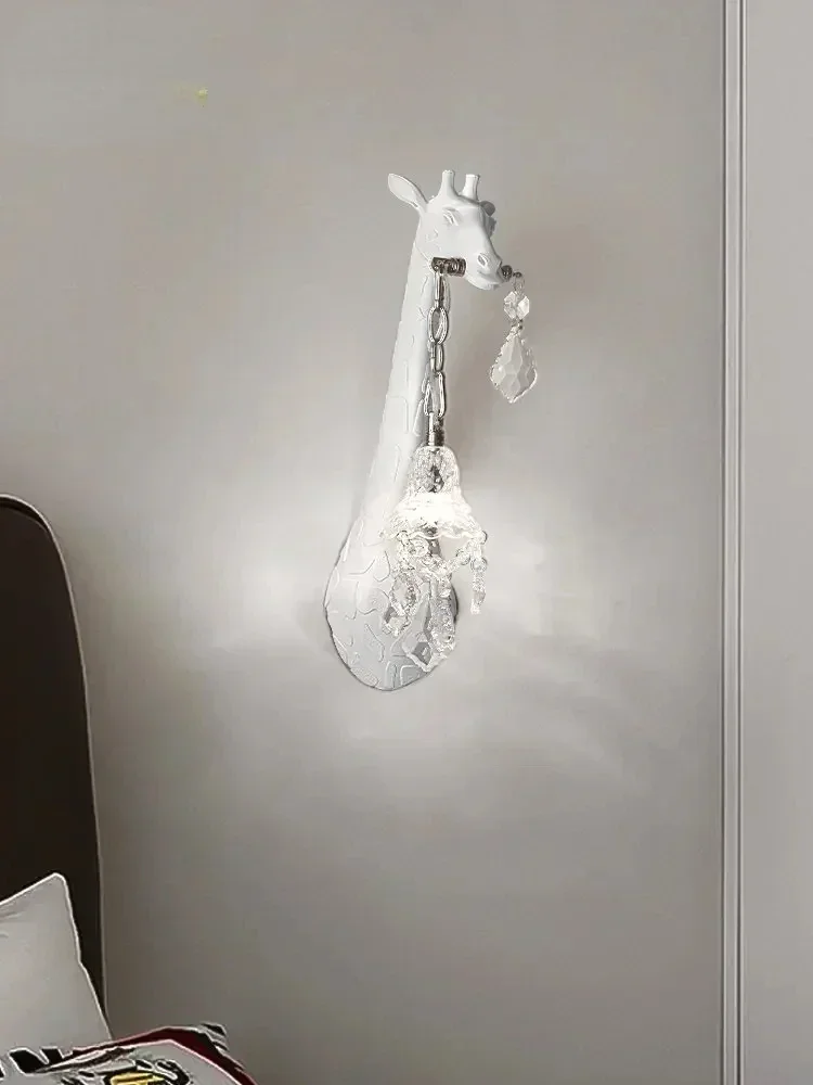 Дизайнерская атмосфера Хрустальный полимерный настенный светильник в виде