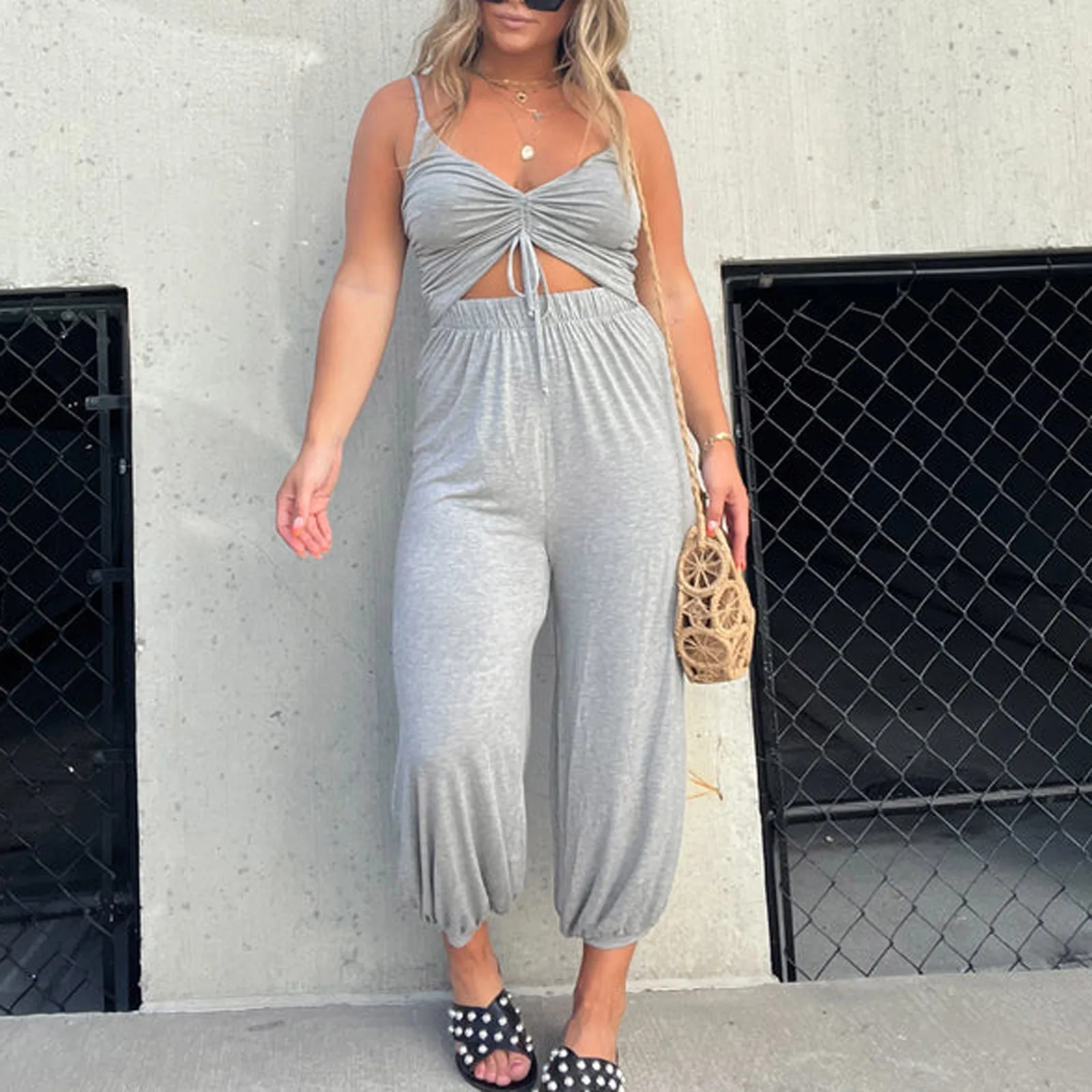 

Women's Solid Color V Neck Sleeveless Backless Fashion Jumpsuit female High Waist sexy low cut large size suspenders Jumpsuit
