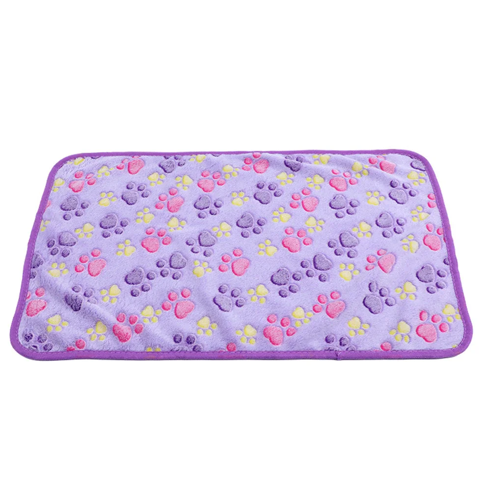 

New soft warm blanket Winter Coral plush paw print blanket Cat and dog mattress Medium small dogs cats coral fleece Pet supplies