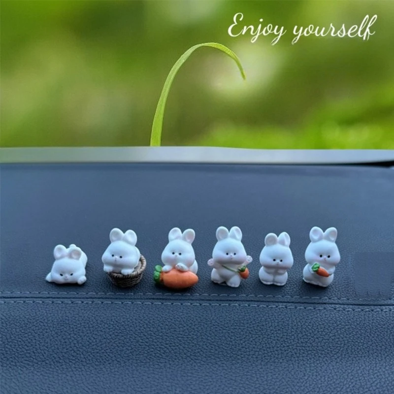 

Миниатюрные фигурки кролики из смолы