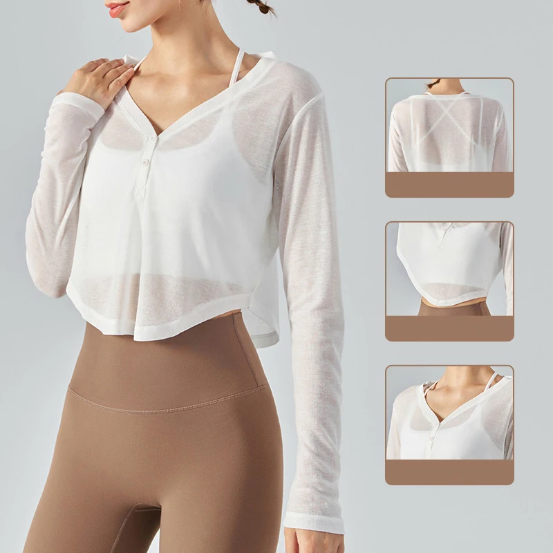 Спортивная женская футболка с коротким рукавом