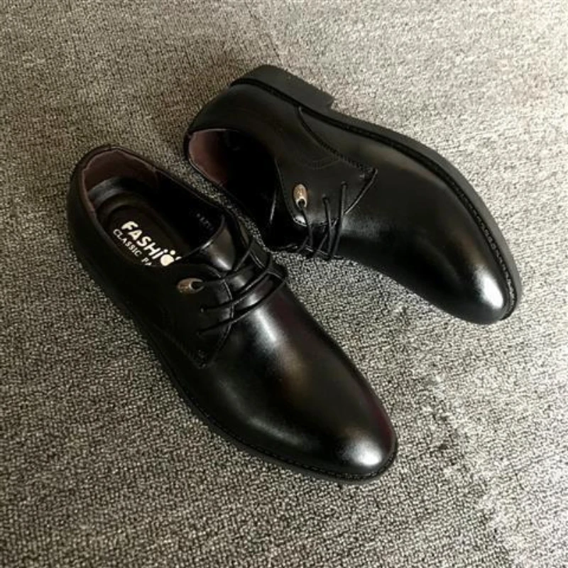 

Men Pointed Toe Shoes Men Leather Shoes Breathable Lace-up Business Casual Leather Shoes Fashion British Style Men Shoes The New