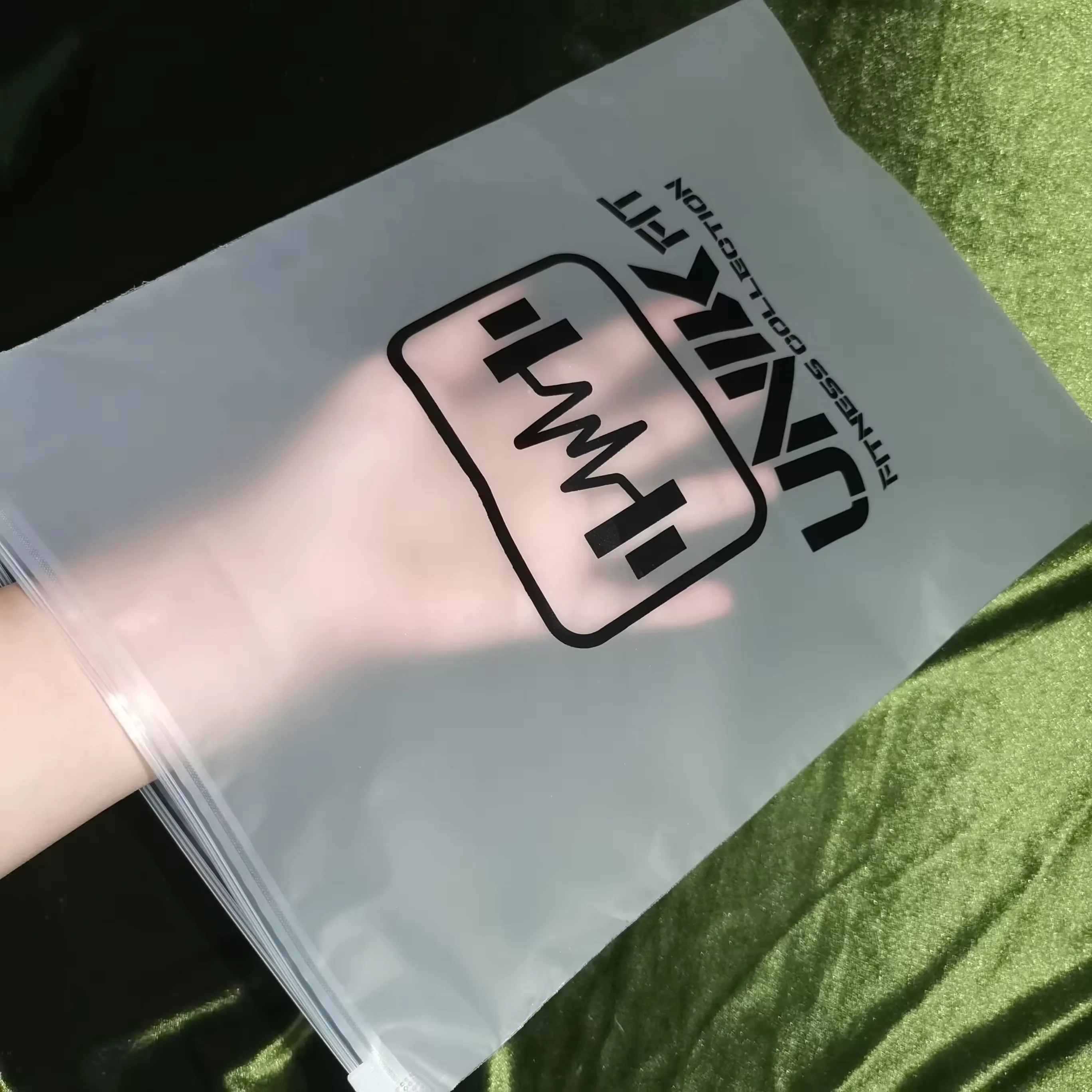 

Сумка для упаковки одежды YISU