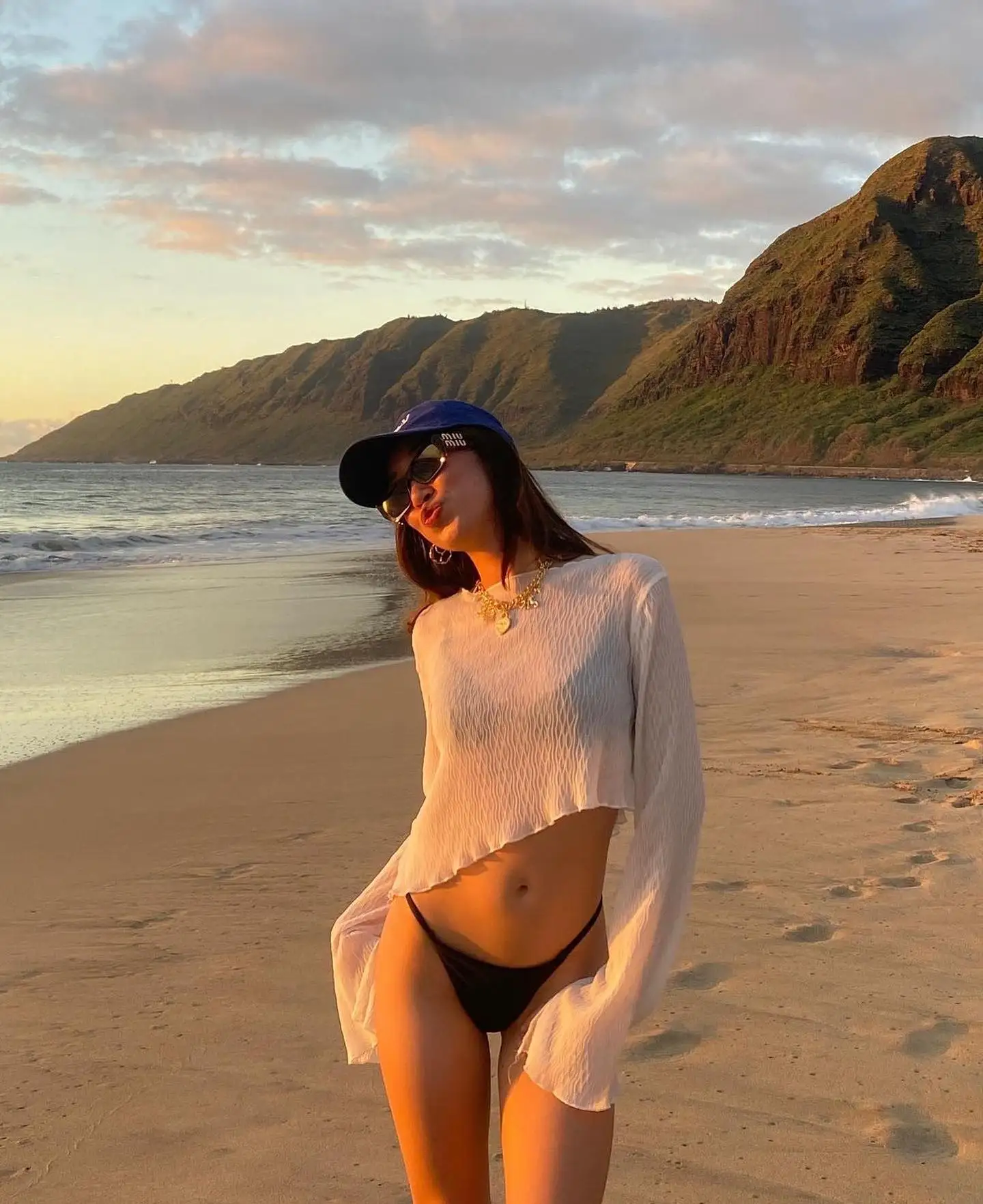 

Пляжная накидка для женщин, короткая Прозрачная Футболка, короткий топ, сексуальный сетчатый прозрачный купальник с длинным рукавом, купал...