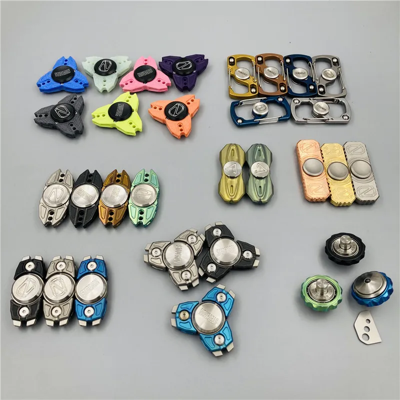 

Multifunctional Fingertip Gyro Titanium Alloy Bottle Opener Hand Spinner Finger Interfinger Decompression Decompression Toy