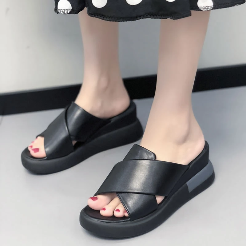 

Женские босоножки на танкетке, Новинка лета 2022, модная уличная одежда в сказочном стиле с открытым носком, туфли на толстой подошве для женщ...