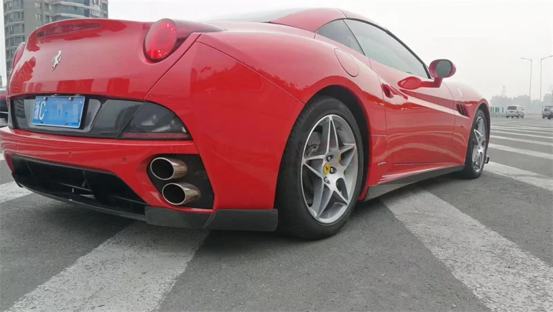 Фото Комплект обвесов из карбона для Ferrari California 2009-2014 №5