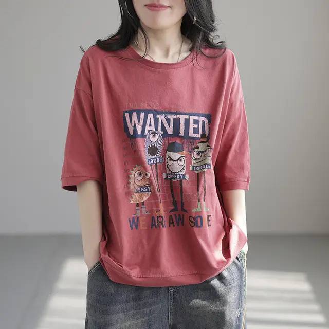 корейские футболки женские оверсайз. корейская одежда оверсайз. футболка женская оверсайз в стиле харадзюку. футболка женская оверсайз в стиле харадзюку. кореянка в длинной футболке.