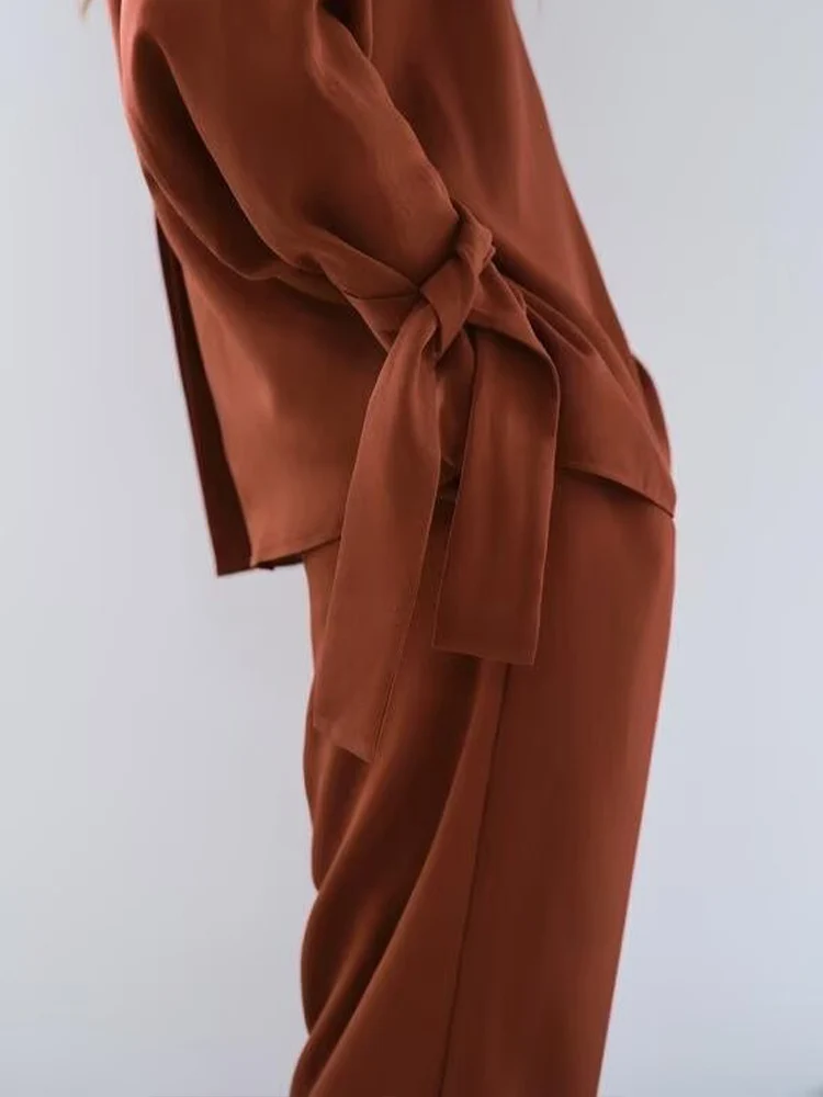 Новинка Осень 2024 Женская модная универсальная драпированная рубашка с бантом в