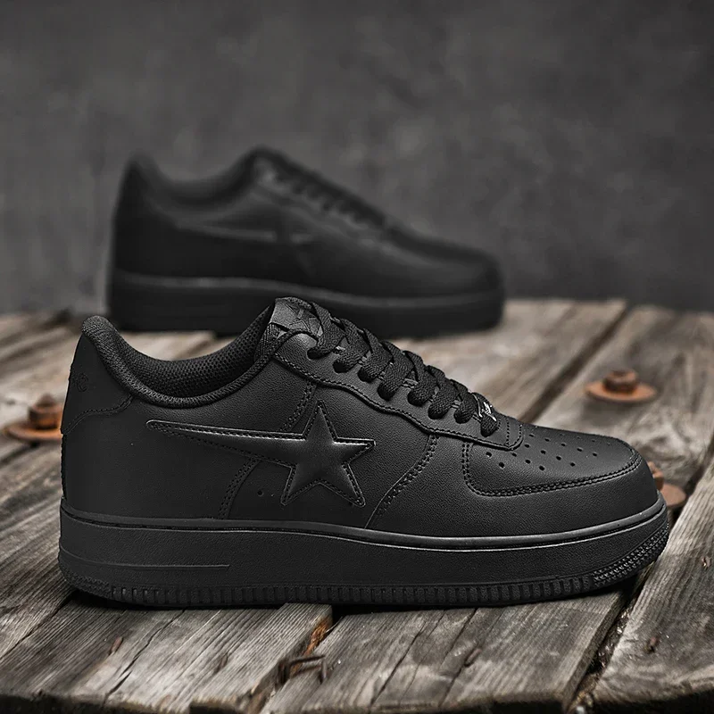 Белые низкие туфли для скейтбординга мужчин и женщин. Удобный дышащий верх из