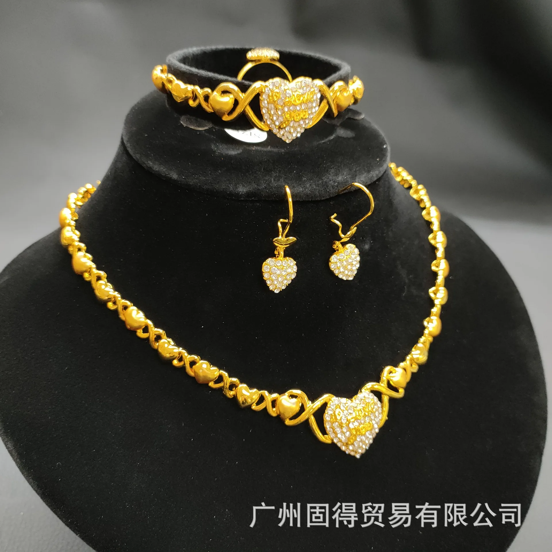 

Dubai Gold 24k Gold Plated Full Diamond Necklace Bracelet Earrings Ring Jewelry Set