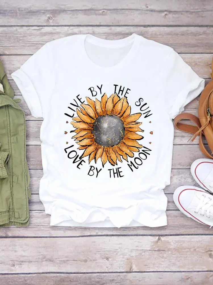 Женская футболка с коротким рукавом цветочным принтом