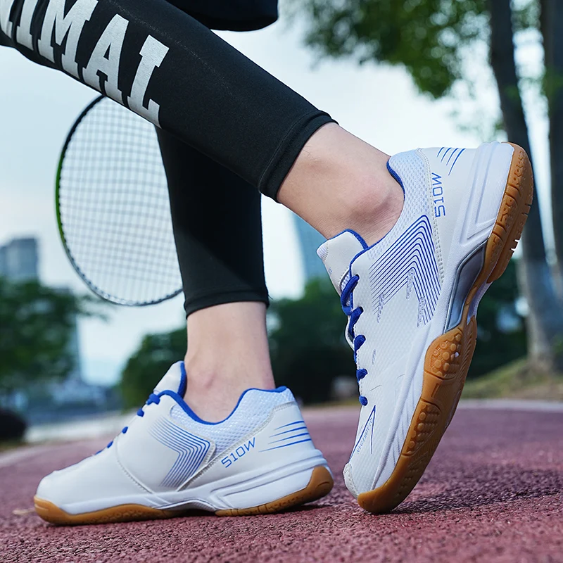 Lovers badminton shoes, breathable non-slip sports tennis shoes, men's and women's leisure sports shoes