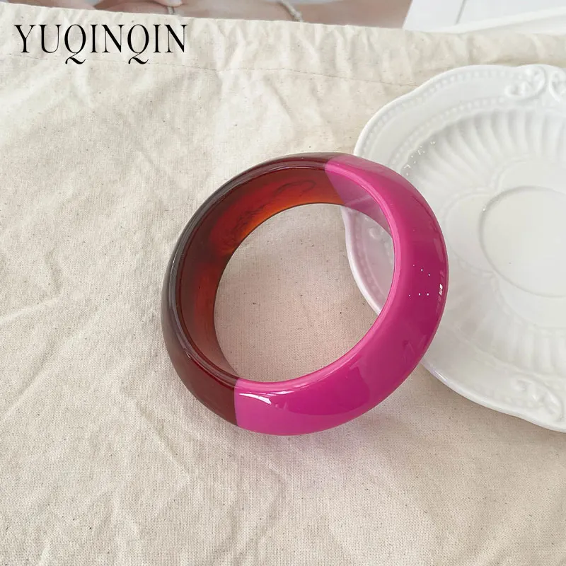 Винтажный длинный браслет из смолы