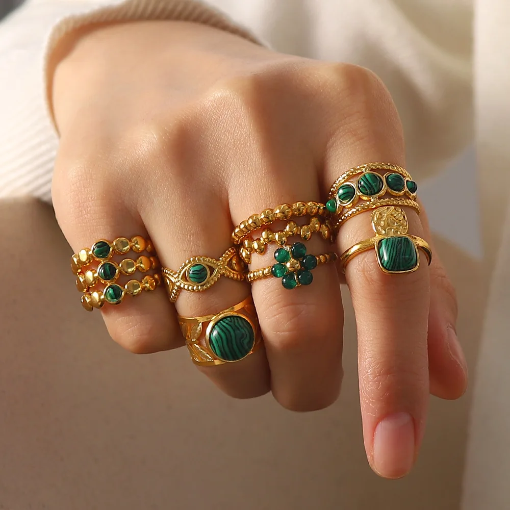 

European and American Entry Lux Elegant High Sense 18K Gold Green Natural Stone Open Ring Female Ins Cold Wind Vintage