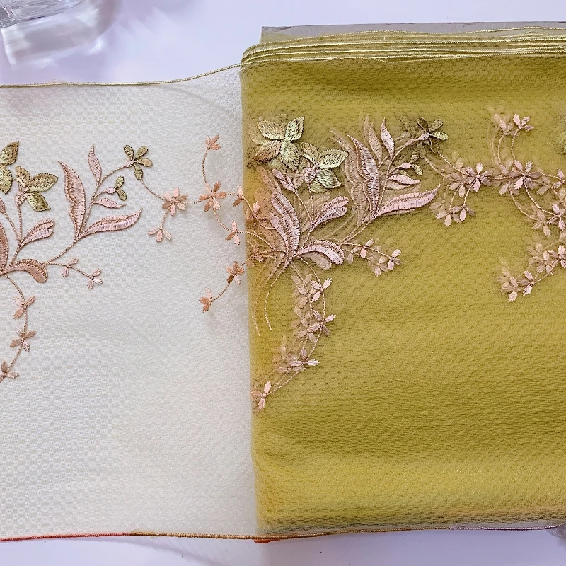 

Кружевная отделка с цветочной вышивкой, 30 ярдов