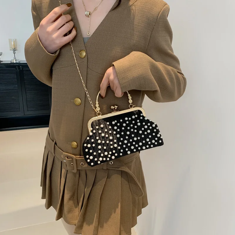 Сумки-мессенджеры через плечо в стиле ретро с жемчугом для женщин 2024 простая