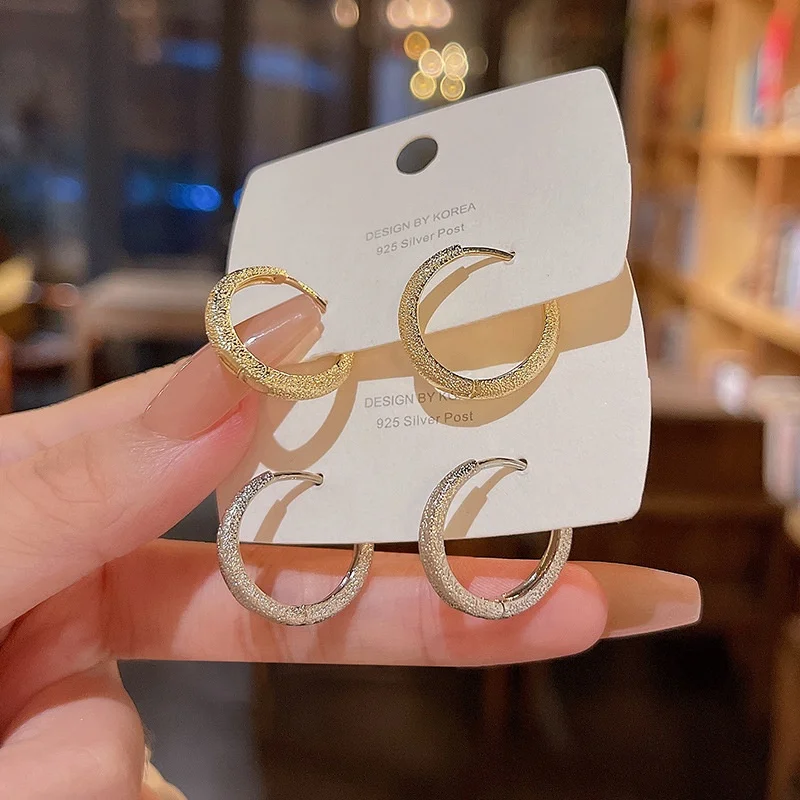 

Женские серьги-кольца из серебра 925 пробы