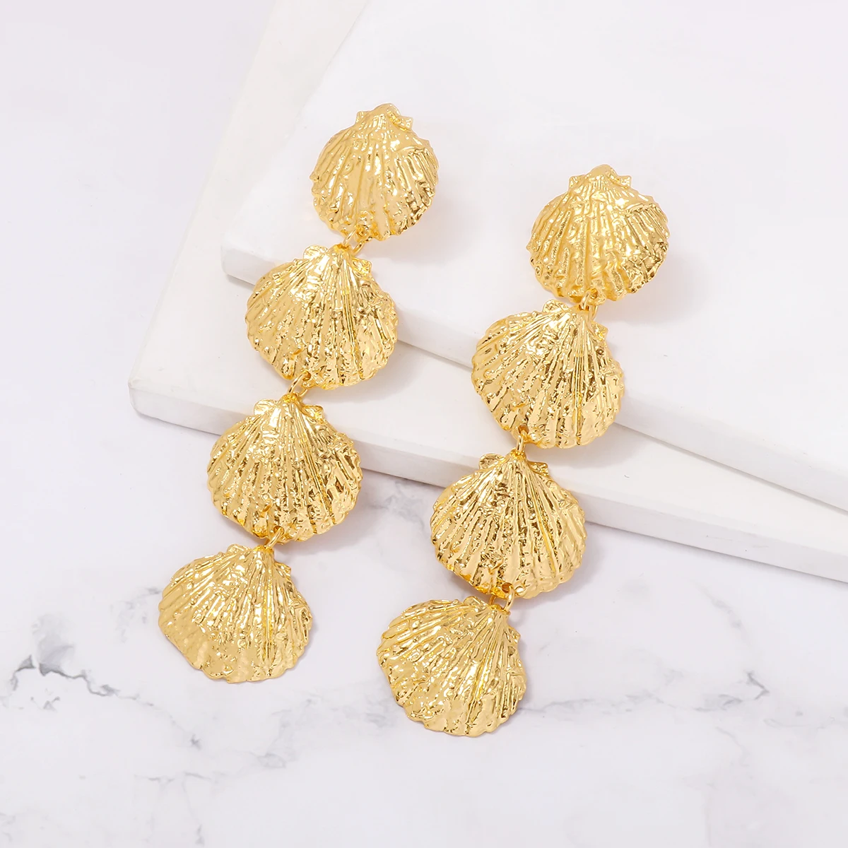 

JURAN Vintage Golden Multilayer Shell Shaped Dangle Earrings for Women Long Statement Metal Jewelry 2023 Trend Pendientes mujer