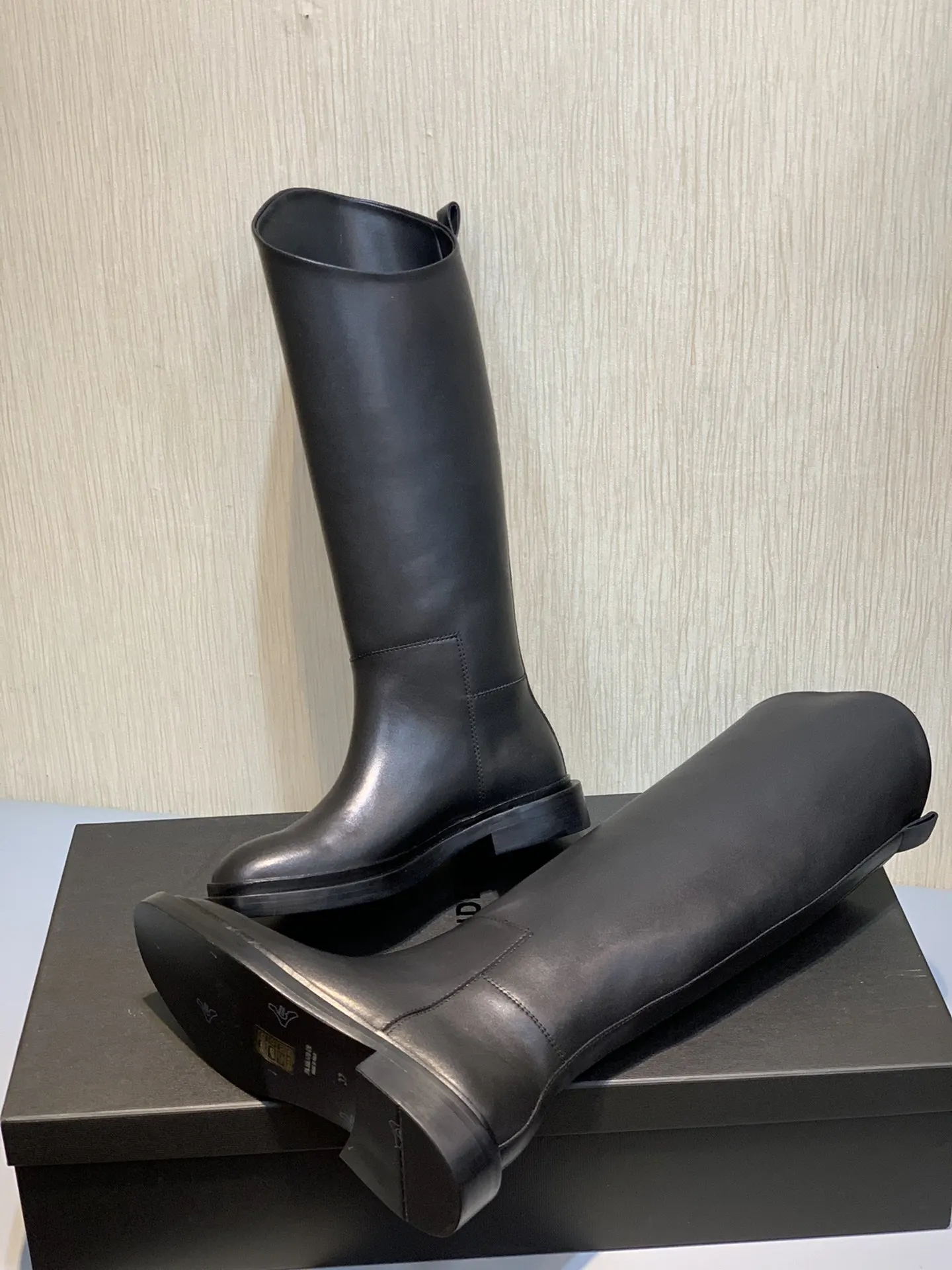 Рисунок 2 - 168803 модные классические модные