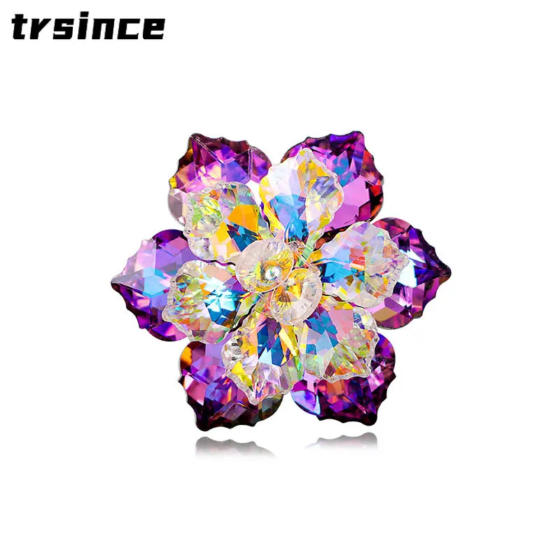 

Shining Crystal Flower Brooch Snowflake Brooches Multi-faceted Color Change Collar Pin Suit Corsage for Women Fashion Jewelry