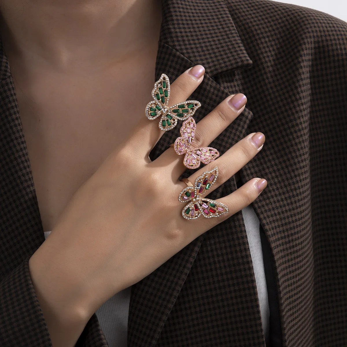 

New 2022 Diamond Ring Rings for Women Girl Metal Three-dimensional Butterfly Charm Fashion Korean Jewelry Gift Party Accessories