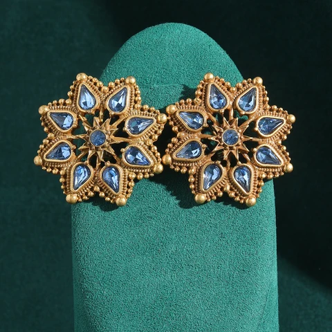 LOVE GREEN LIVE GREEN Серьги-гвоздики голубые хрустальные