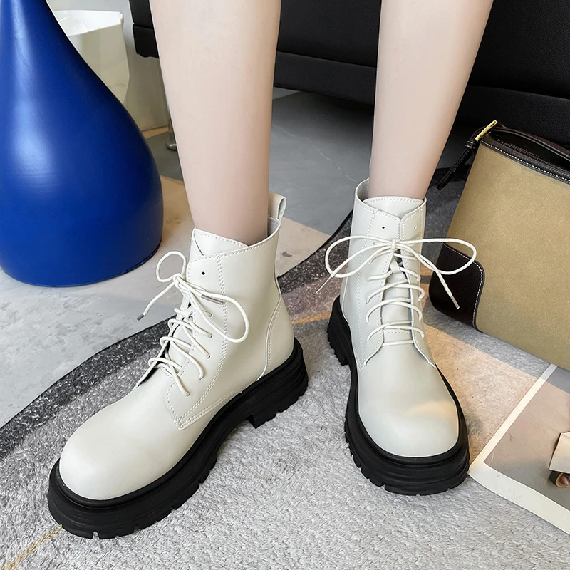 

Женские ботильоны на платформе, черные теплые мотоциклетные Нескользящие ботинки на меху, водонепроницаемые ботинки на массивной подошве, ...