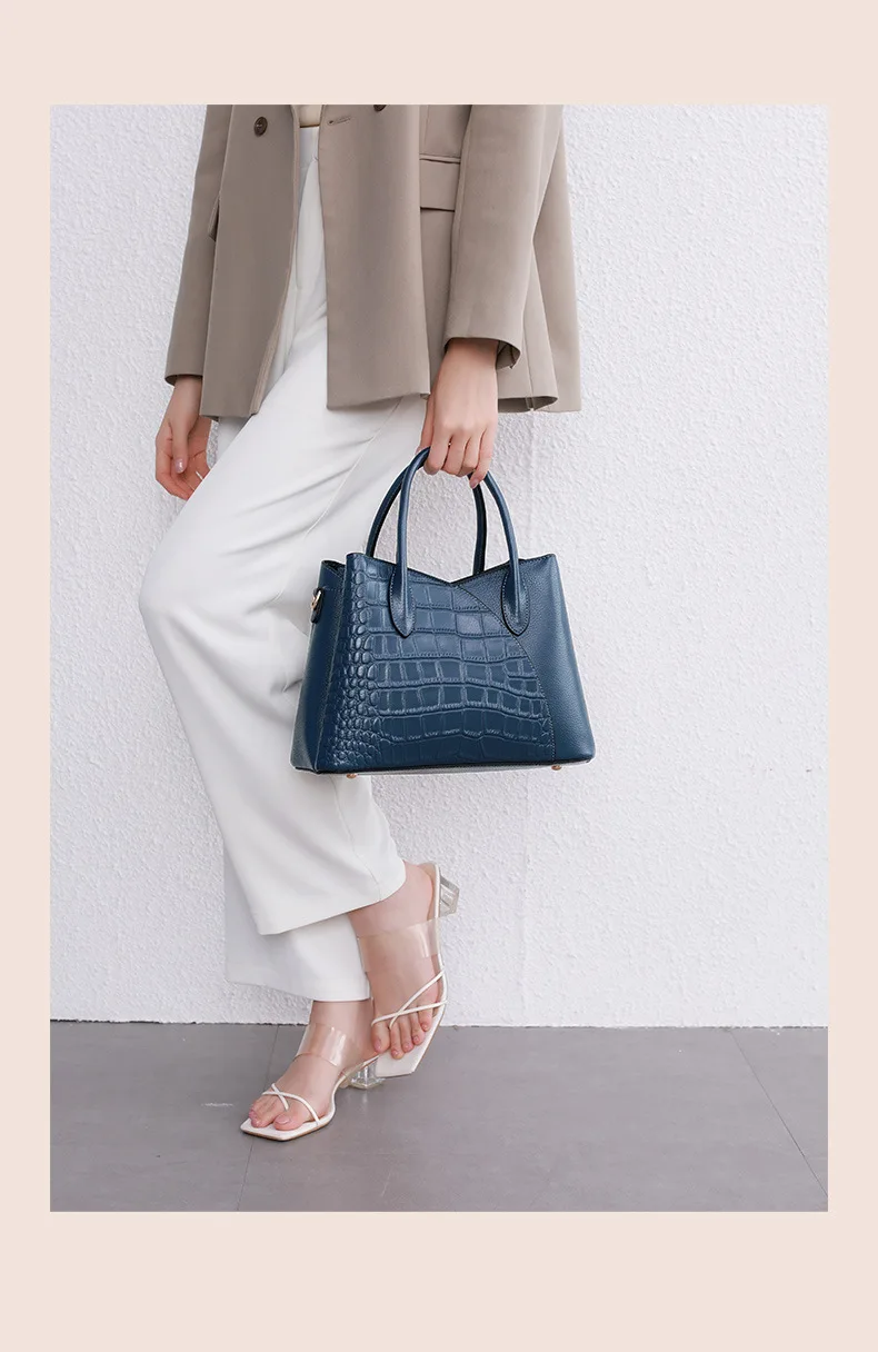 Grand Genuine Leather Handbag 2023 New Commuter High Capacity Women's Bag