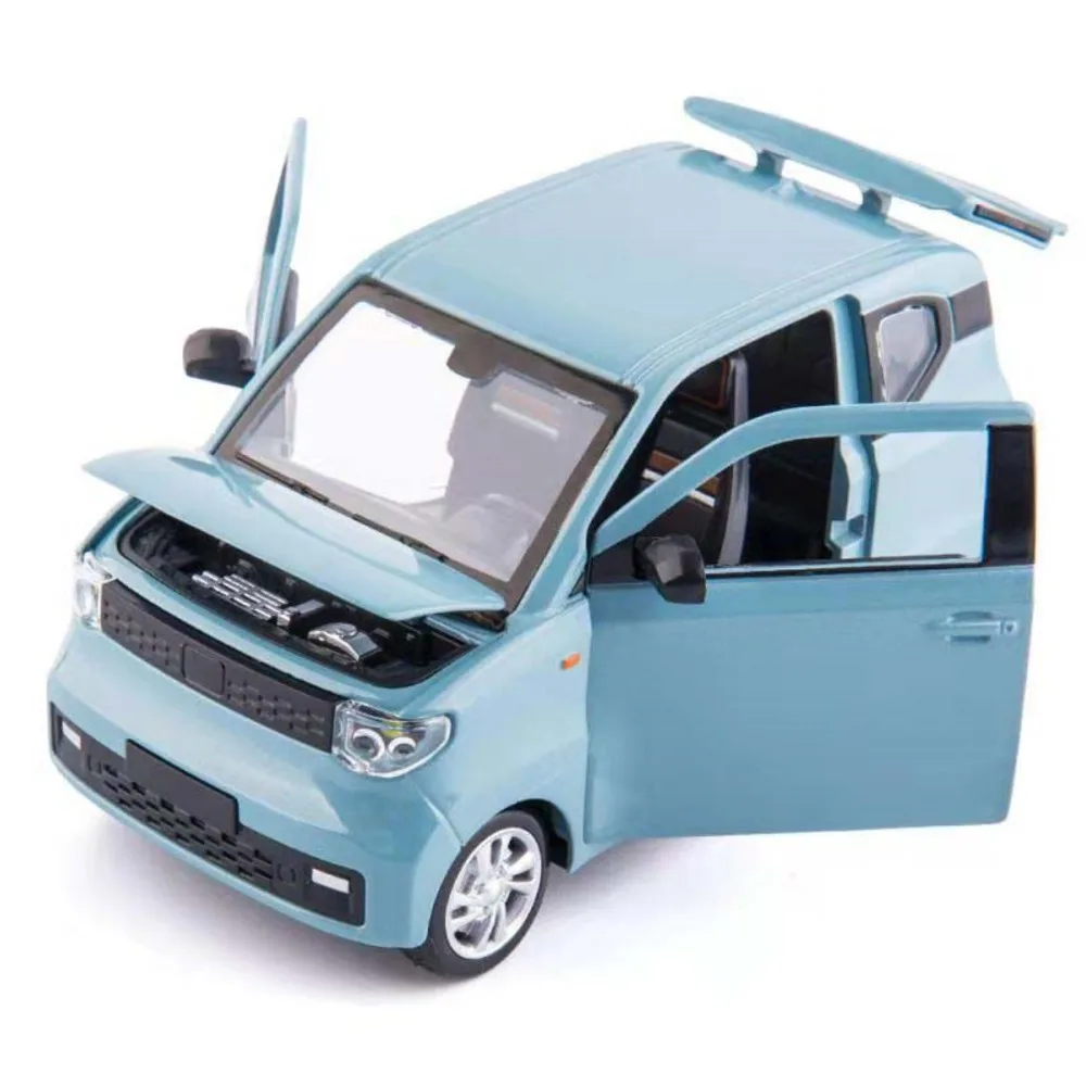 

Модель автомобиля из сплава 1/24, модель игрушечного автомобиля SGMW WULING MINI EV, металлическая игрушечная машинка со звуком и подсветильник кой, «...