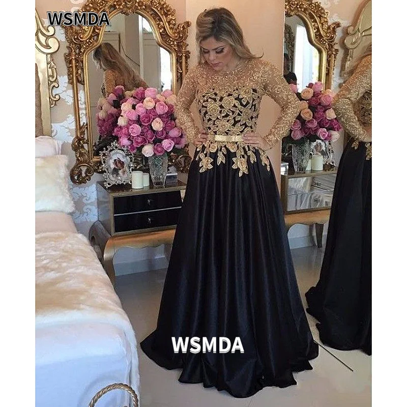 

2022 New Stylish Long Sleeves Prom Dresses Gold Applique Black Evening Gown With Belt Satin Formal Prom Dress