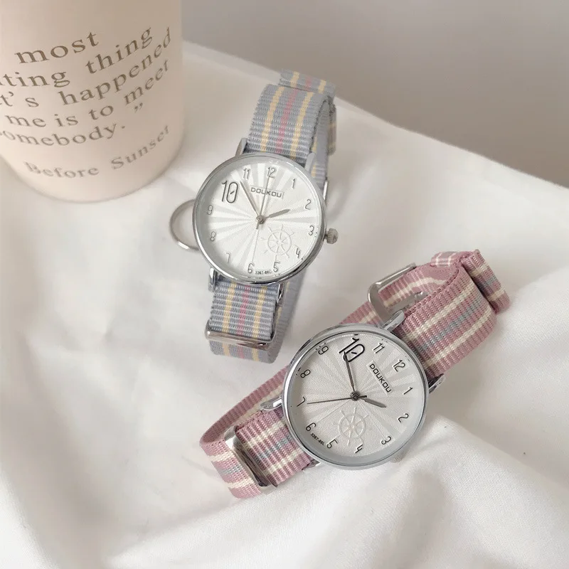 

Fashion Stripe Women Watches Simple Number Gear Dial Design Ladies Quartz Wristwatches Casual Pink Nylon Strap Woman Watch Hours