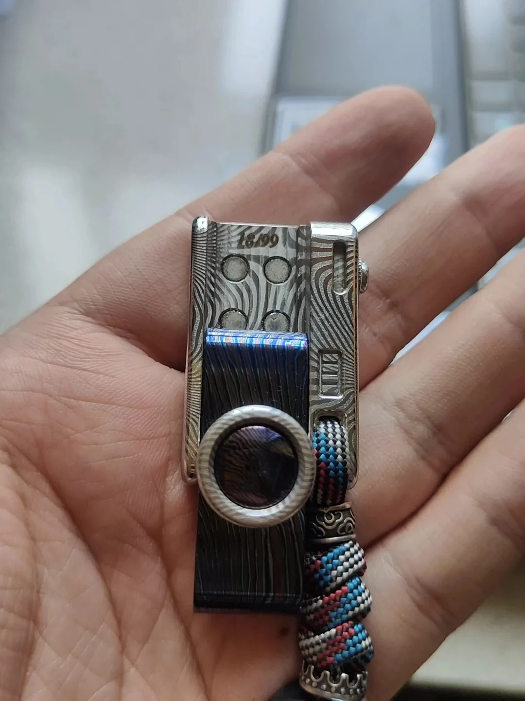 Wanwu Edc Толкающие карты Камера Декомпрессионная игрушка Циркониевый материал