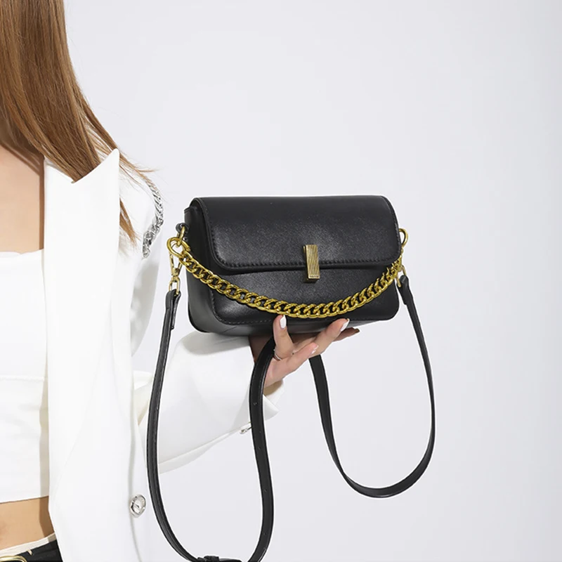 

Fashion INS Solid Color Women's Shoulder Bag High Quality Chain Crossbody Bags for Woman Simple Versatile Commuter New Handbag