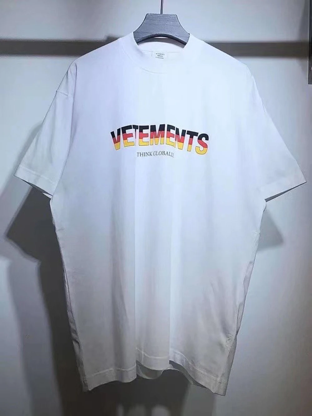 

Germany Flag Logo Vetements T-shirt Men Women 1:1 Best Quality T Shirt Oversize Tops Loose Casual Tee Short Sleeve High Street