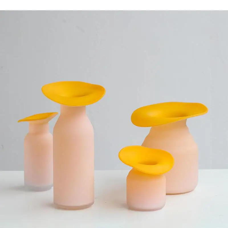 Двухцветная матовая оранжевая стеклянная ваза декоративная композиция для