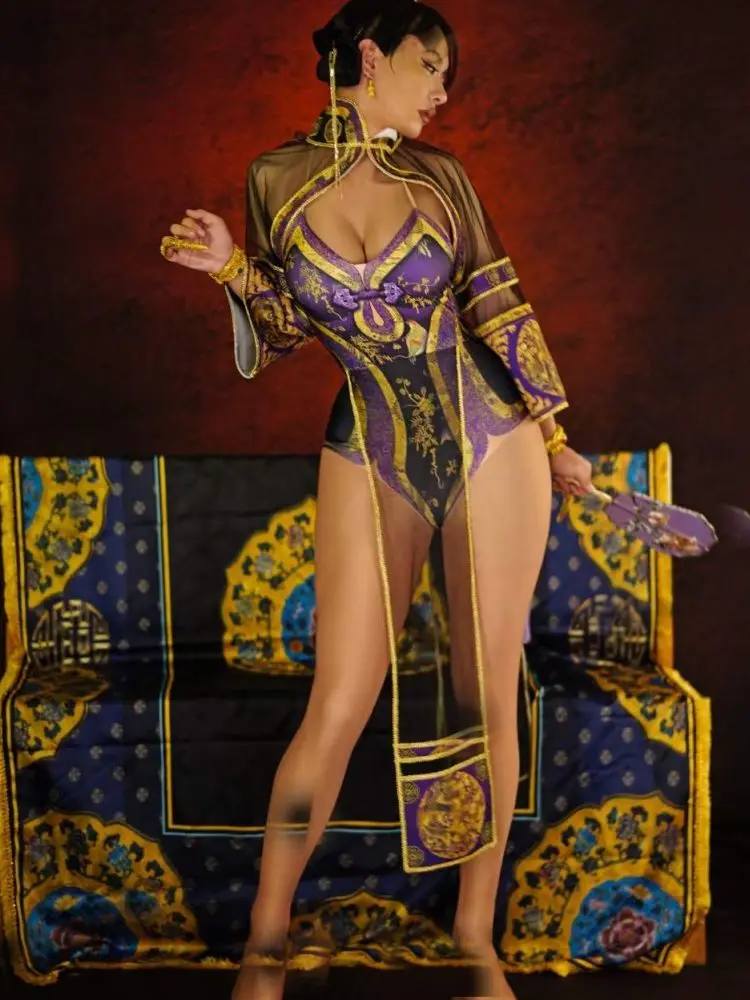 Женское Кружевное боди на бретельках с открытой спиной |