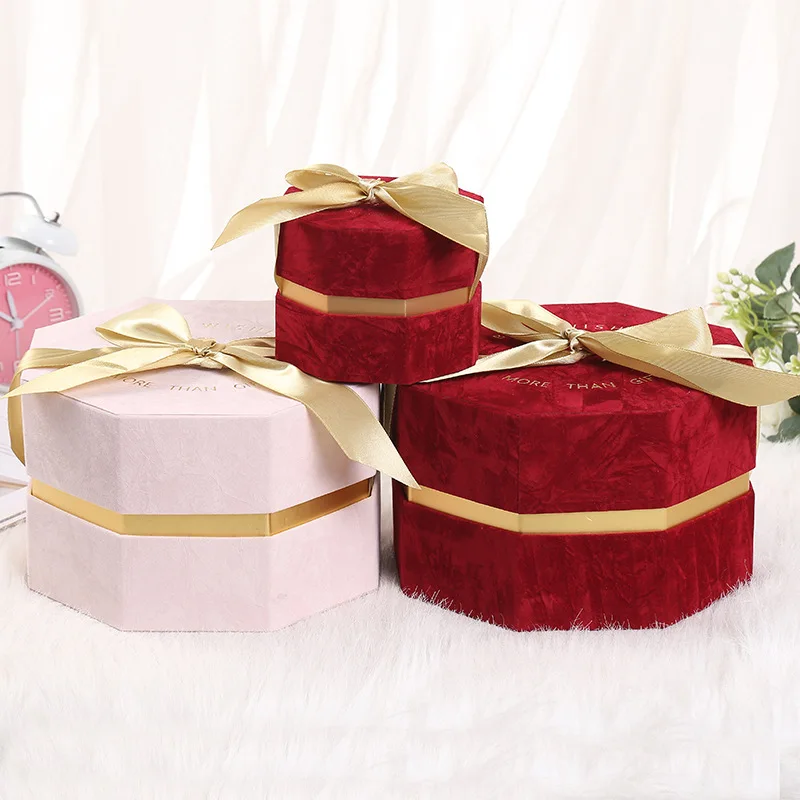 

Bridesmaid Gift Boxes with Leather Handle Party Box Paper for Birthday Parties Baby Shower Bridal Bussiness Wedding Engagement